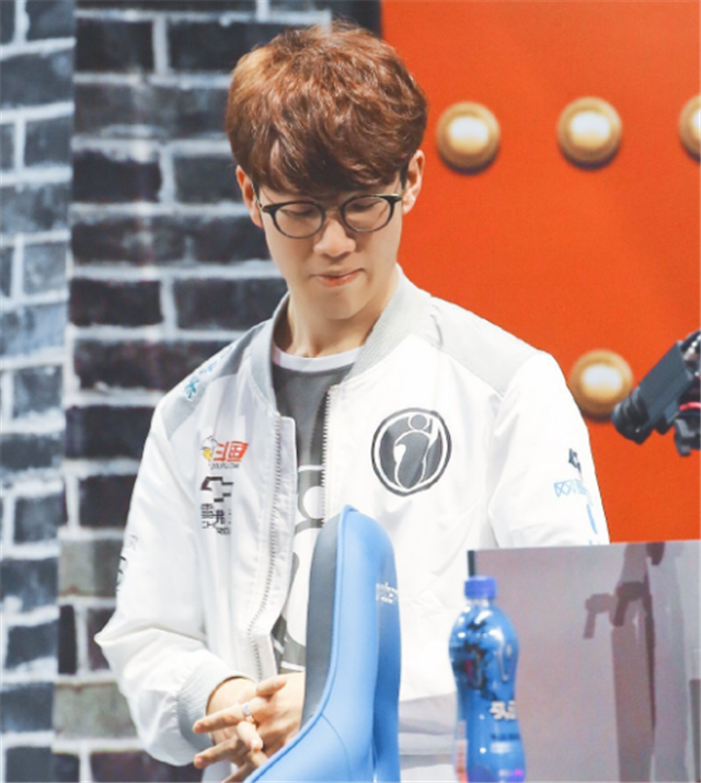 刹车冷却的 刹车冷却的